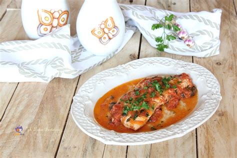 Pesce d'aprile o dolce d'aprile? Filetti di pesce persico al pomodoro | Ricetta | Cibo ...