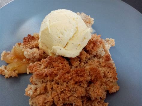 Le crumble de Cyril Lignac dans lémission tous en cuisine en