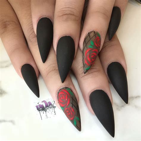 New Fearless Combinations With Black Stiletto Nails Fashionist Now