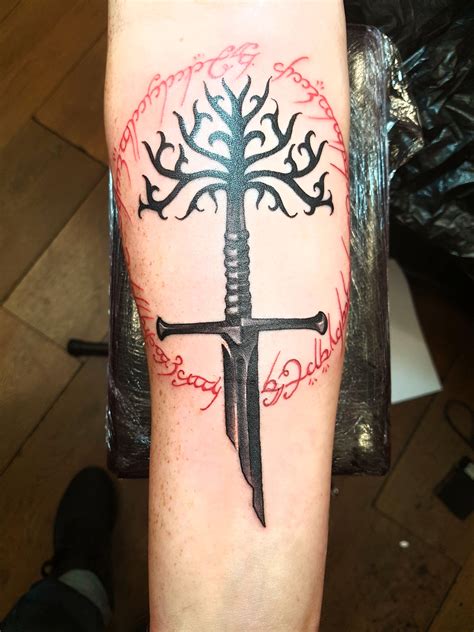 The fellowship of the ring' in england. Tattoo Finally after a long wait had my LOTR tattoo done ...