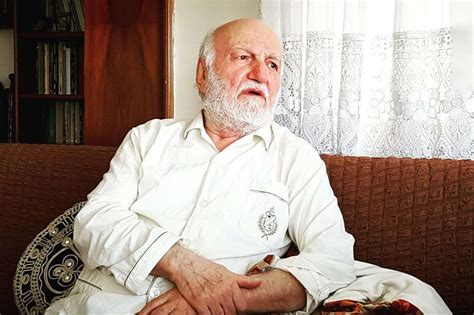 Gülen örgütünün yönetimindeki paralel yapının elemanı olduğu ortaya çıkan osman zeki canıtez'in 60 sayfalık 28 ocak. Yazar-Mütercim Osman Zeki Soyyiğit vefat etti