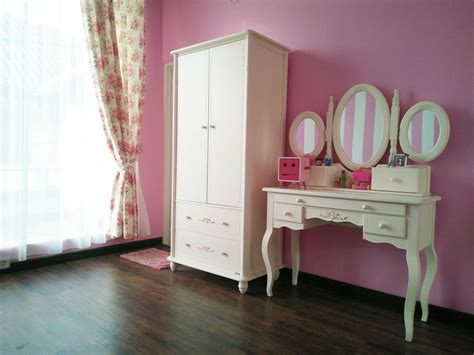 We did not find results for: 27 Model Meja Rias Minimalis Modern Terbaru 2021 | Dekor Rumah