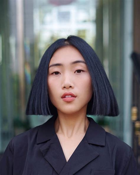 Girls can easily carry and short hairstyle if they had a. Asian Hairstyles For Round Face - davaocityguy.me