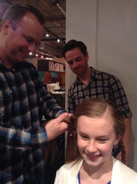 Salon Teaches Dads How To Do Their Daughters Hair And Its A Huge Hit Pulptastic