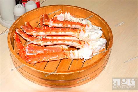 Japanese King Crab Legs In Wooden Bucket Buffet In Hokkaido Stock