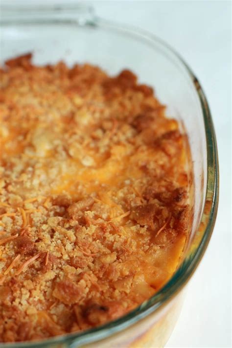 Mostly when you go to food blogs it's the same old carbs smothered in cheese and other really bland, sad american diet food. Baked Macaroni and Cheese - Half Baked Harvest | Recipe ...