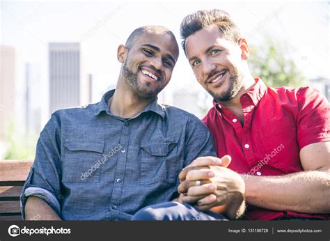 Homosexuelles Paar Bei Romantischem Date Stockfotografie Lizenzfreie