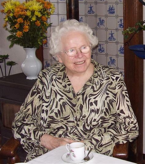 Petronella Maria Verberne Geboren 1920 In Bakel En Gehuwd Met Gerardus