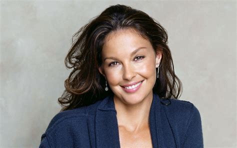 Ashley Judd Actress Wallpaper Coolwallpapers Me