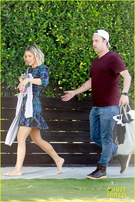 Full Sized Photo Of Julianne Hough Steps Out With Brother Derek Hough