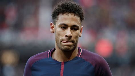 Un Grupo De Ultras Del Paris Saint Germain Amenazó A Neymar La Paciencia Tiene Sus Límites