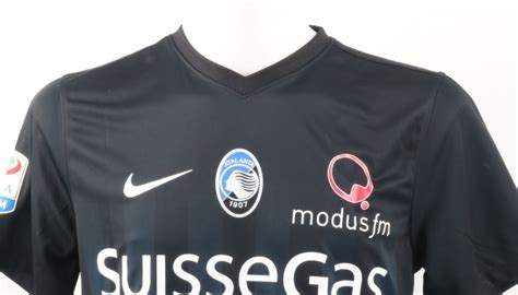 Calciomercato atalanta, il papu gomez fa tremare i tifosi, il possibile addio sarà però lenito da un innesto di spessore in attacco. Maglia Papu Gomez Atalanta, indossata Serie A 2016/17 ...