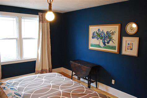 20 Royal Blue Accent Wall In Living Room