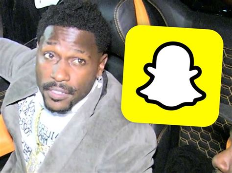 Antonio Brown Claims His Snapchat Was Hacked After Posting Explicit Pic