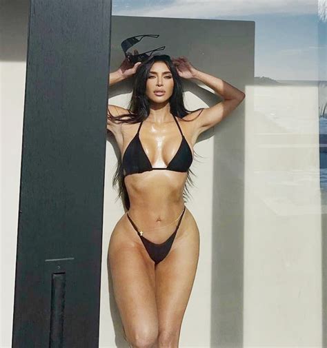 Kim Kardashian Sets The Internet Ablaze In Smoking Hot Tiny Black Bikini L Photos