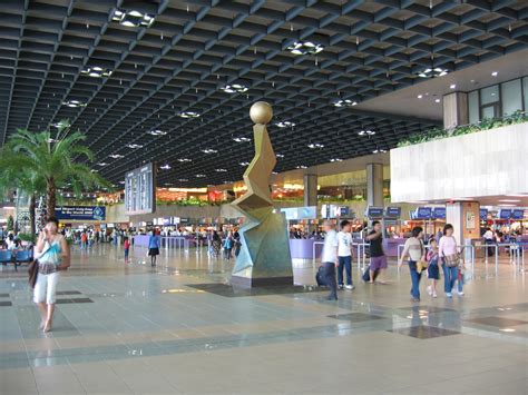 Filesingapore Changi Airport Terminal 1 Departure Hall Dec 05