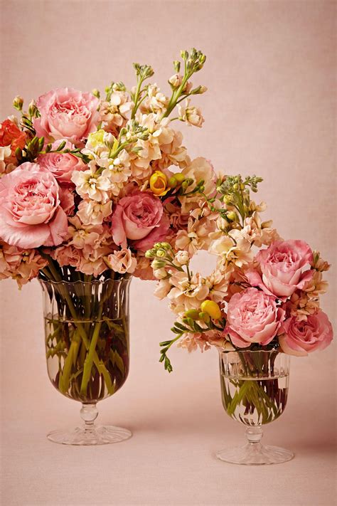 Sundae Vase Hukkster Flower Arrangements Pretty Flowers Beautiful
