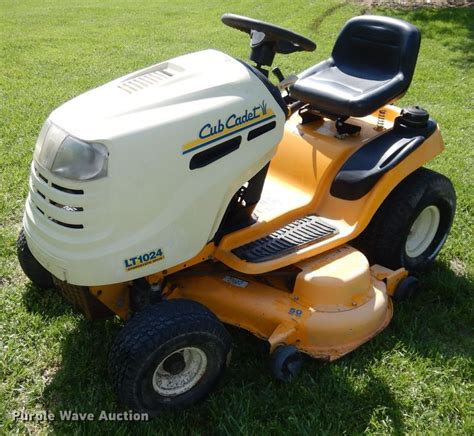 Cub Cadet Lt1024 Lawn Mower In Wamego Ks Item Dt9867 Sold Purple Wave