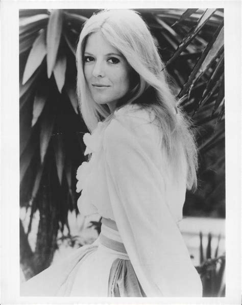 The Classic American Beauty Meredith Macrae Is Best Known For Her