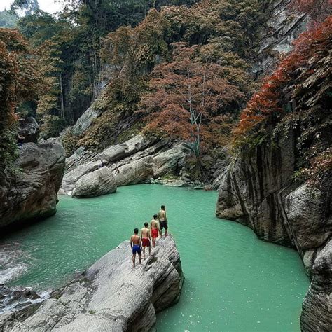 Nah, kabupaten bandung barat merupakan salah satu pusat wisata di kawasan ini. Surga Dunia, 12 Wisata Alam Bandung Barat yang Wajib ...