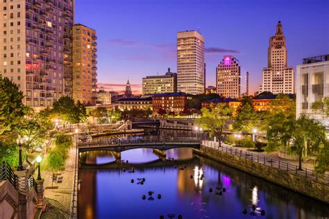 It all depends on the type of cabin getaway you're looking for. Rhode Island - Klein, aber oho - ein Bundesstaat in ...