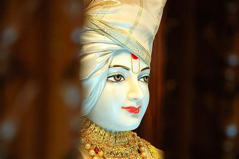 Img19 Beautiful Murti Of Bhagwan Swaminarayan At The Baps Flickr