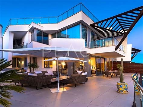 5 Bedroom Luxury Villa For Rent In Nueva Andalucía Las Brisas
