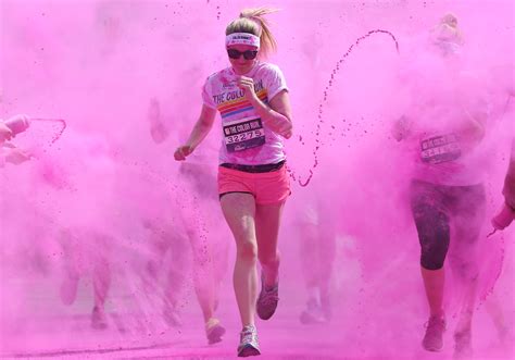 With modern detergents, washing clothes in hot water is not only unnecessary, but may be downright harmful. Run away from these scam "color runs" - CBS News