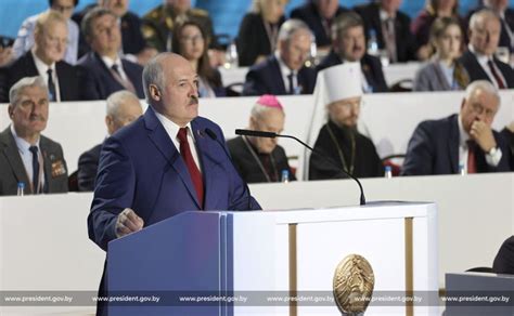 Беларусь проиграла словакии на старте чм по хоккею. Лукашенко предложили присвоить звание Героя Беларуси ...