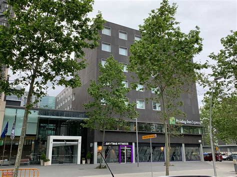 Holiday inn express barcelona city 22@, an ihg hotel. Holiday Inn Express Barcelona City 22, Calle Pallars ...