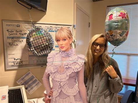 Taylor Swift Fan With Cancer Who Was Discharged Just In Time For Tampa