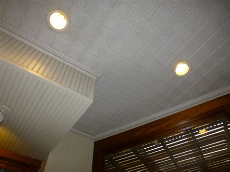 Our commercial ceiling tiles come in a wide range of materials and appearances. Plastic Glue Up Drop in Decorative Ceiling Tiles
