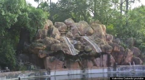 Disneys Abandoned Theme Parks Could Double As Scary Movie Sets Huffpost