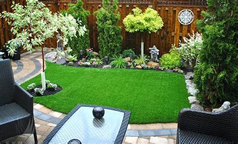 Drought landscaping 5 inspiring lawn free yards sfgate. Artificial Turf For Garden - Front garden ideas with ...