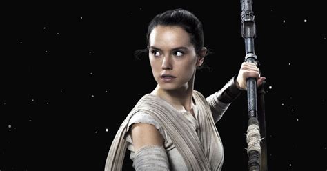 Star Wars Episode 8 Footage Sees Daisy Ridley As Rey With Lightsaber