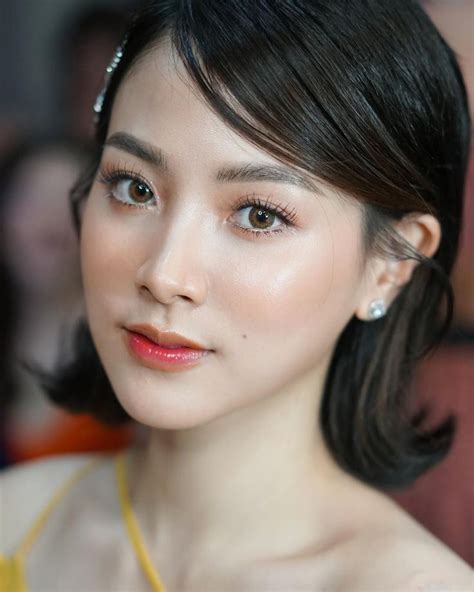 ในภาพอาจจะมี 1 คน ภาพระยะใกล้ Asian Bridal Makeup Asian Beauty Beauty