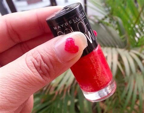 Maybelline Glitter Mania Red Carpet Nail Polish Review