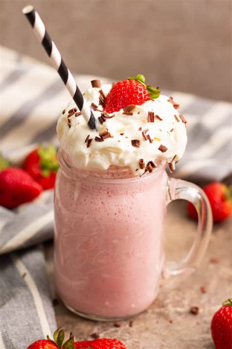 Strawberry Milkshake Recipe • Unicorns In The Kitchen