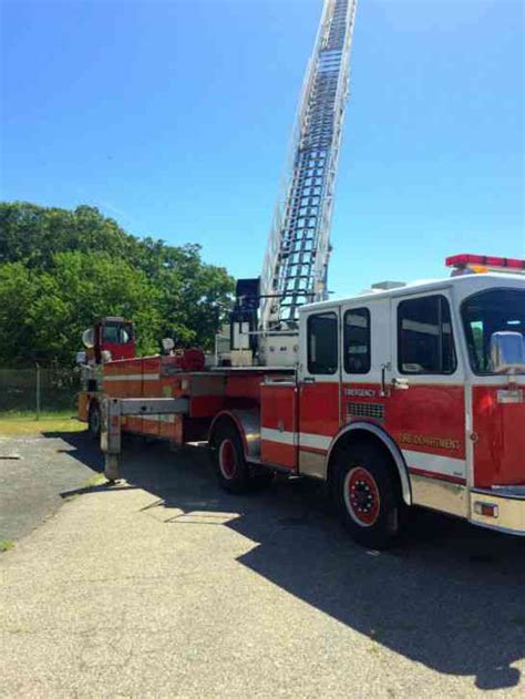 Spartan Hook Ladder 110ft Reach Ladder Front And Rear Driving Staions