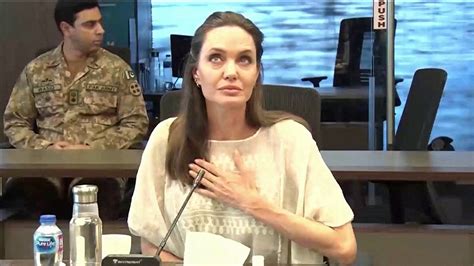 Angelina Jolie Visits Pakistan Flood Victims