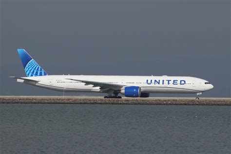 United Airlines 777 300er N2250u Photo101 Flickr