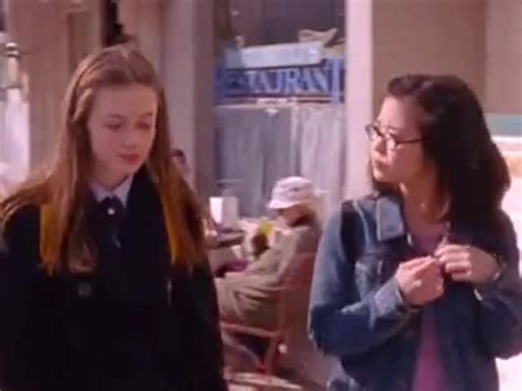 Yarn Theyre Slutty Girls Gilmore Girls 2000 S01e21 Video S By Quotes 241b0b94 紗