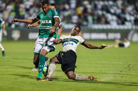 Coritiba 1 x 0 vasco. ATUAÇÕES: Thiago Lopes e Iago Dias foram os piores do ...