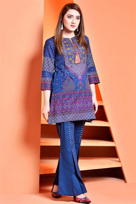Latest Pakistani Party Wear Dresses 2021 For Girls