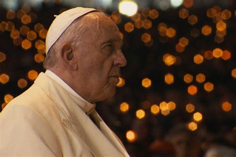 el papa francisco un hombre de palabra película 2018 crítica reparto estreno