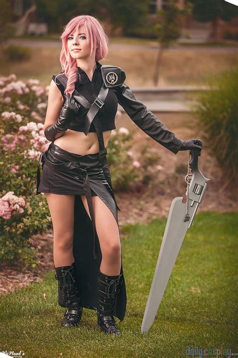 Lightning From Final Fantasy XIII Daily Cosplay Com