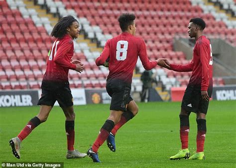 .2021 profile, reviews, shola shoretire in football manager 2021, manchester united, england, english, unknown, shola shoretire fm21 attributes profile, reviews, shola shoretire in football manager 2021, manchester united, england, english, unknown, shola shoretire fm21 attributes. Manchester United U19s call up 14-year-old Shola Shoretire ...