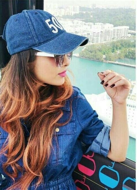 Stylish And Attitude Girl Dp For Facebook
