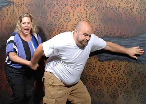 22 Pictures Of People Freaking Out In A Haunted House Gallery Ebaum