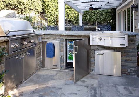 What's the best month to purchase kitchen appliances? Best Outdoor Kitchen Appliances | Kitcheniac